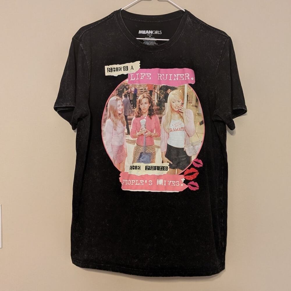 Iconic Mean Girls Black Graphic "She's A Life Ruiner. She Ruins People's Lives."
